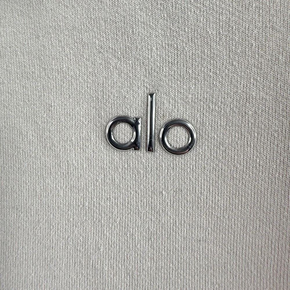 Alo Yoga Accolade Hoodie Sweatshirt Unisex Medium Cream Chrome Logo